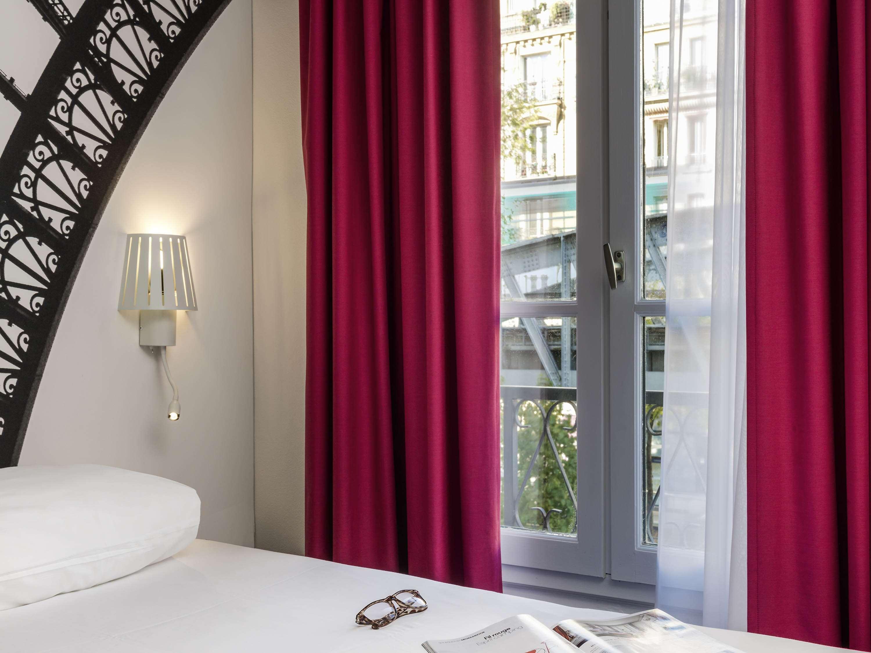 Отель Ibis Styles Paris Eiffel Cambronne Экстерьер фото