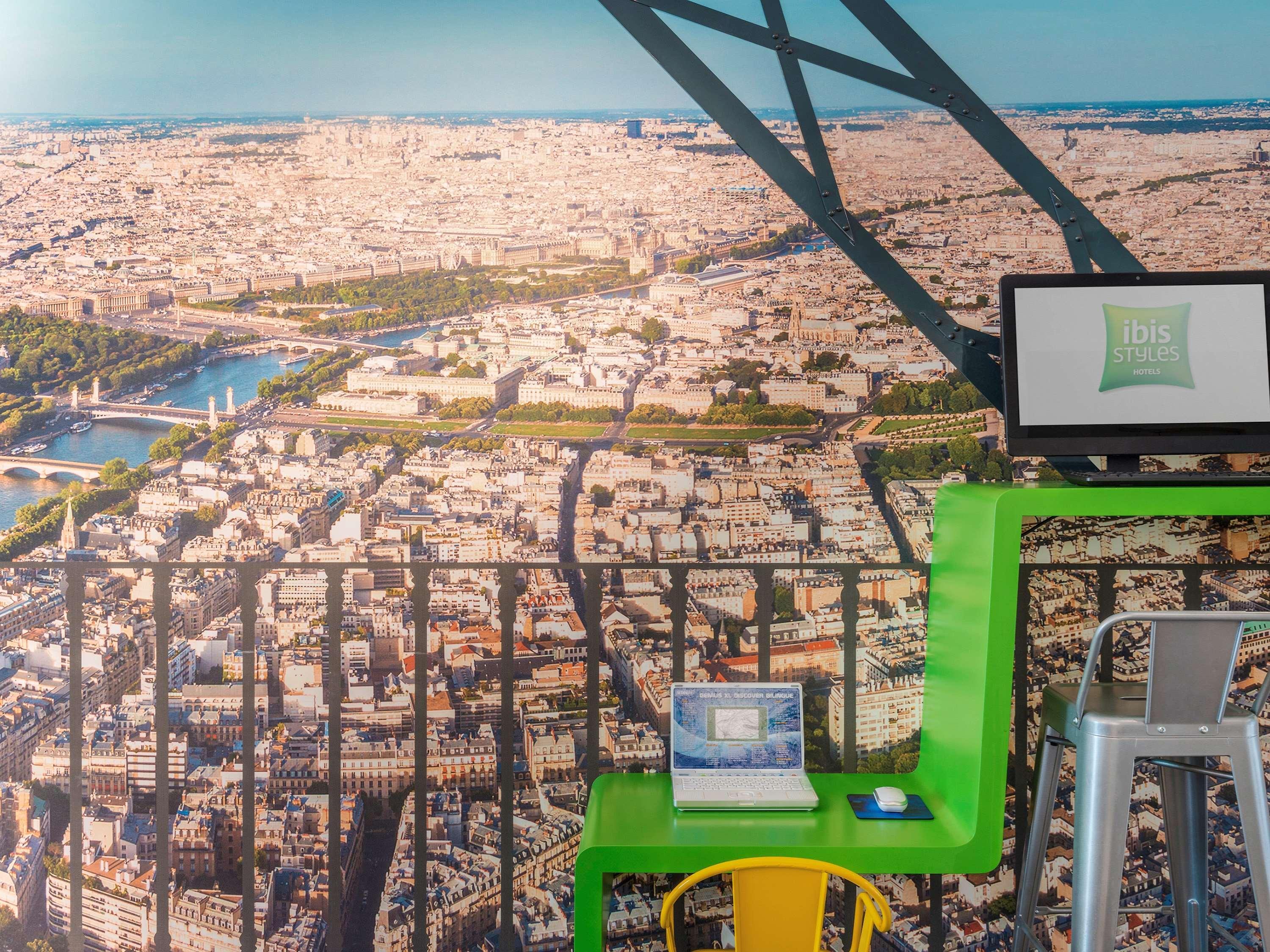 Отель Ibis Styles Paris Eiffel Cambronne Экстерьер фото